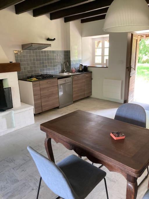 Vakantiehuis La Poire, Op Landgoed Aan De Dordogne Prudhomat Bagian luar foto