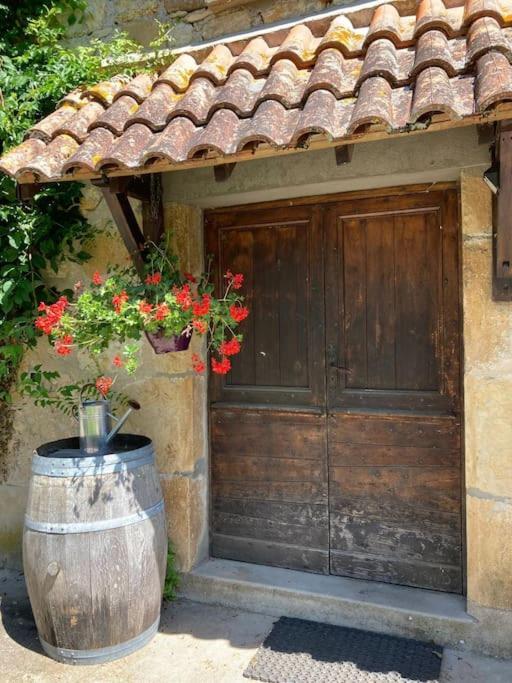 Vakantiehuis La Poire, Op Landgoed Aan De Dordogne Prudhomat Bagian luar foto